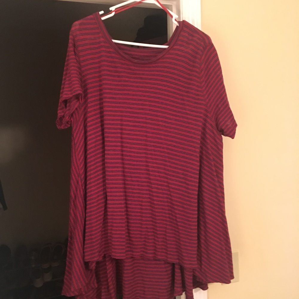 We the Free - Circle in the Sand Scooped Neck Tee